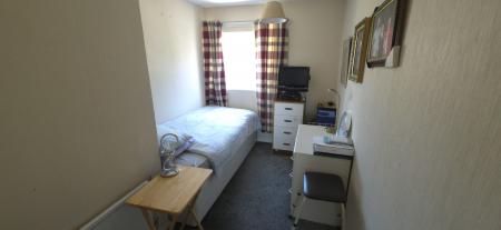 4 bedroom Semi-detached house for sale in Faringdon, Tamworth, B77