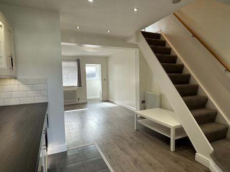 2 bedroom Terraced House to let in Green Lane, Birchmoor, B78