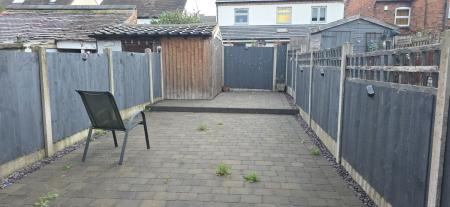 2 bedroom Terraced House to let in Green Lane, Birchmoor, B78