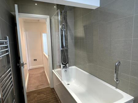 2 bedroom Terraced House to let in Green Lane, Birchmoor, B78