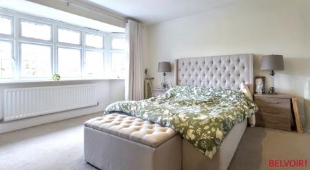 5 bedroom Detached house for sale in Alton Close, Amington, B77