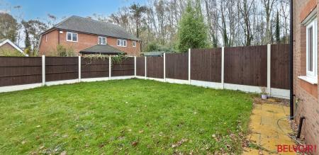 5 bedroom Detached house for sale in Alton Close, Amington, B77