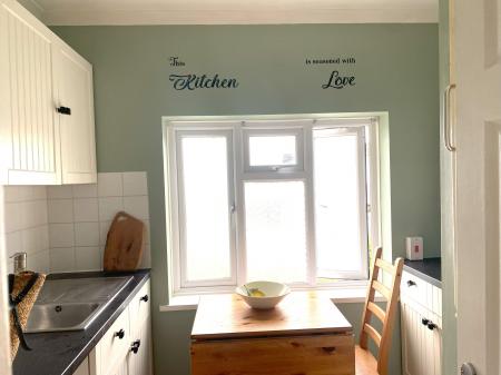 1 bedroom Flat to let in Thomas Street, Tamworth, B77