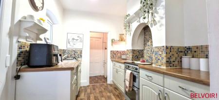3 bedroom Terraced House for sale in Amington Road, Tamworth, B77