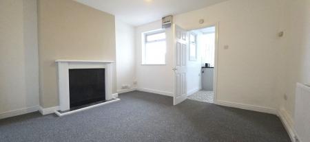 1 bedroom Flat to let in New Street, Tamworth, B78
