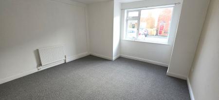 1 bedroom Flat to let in New Street, Tamworth, B78