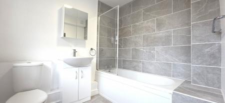 1 bedroom Flat to let in New Street, Tamworth, B78