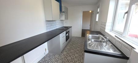 1 bedroom Flat to let in New Street, Tamworth, B78