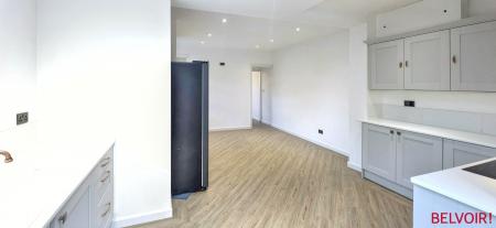 2 bedroom Semi-detached house for sale in Hill Crest, Wilnecote, Tamworth, B77