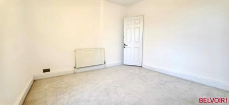 2 bedroom Semi-detached house for sale in Hill Crest, Wilnecote, Tamworth, B77