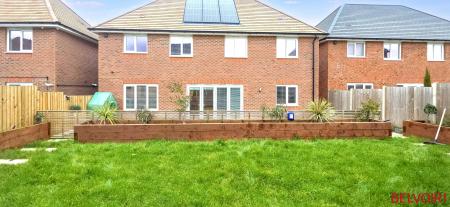 4 bedroom Detached house for sale in Rangemoor Crescent, Amington, Tamworth, B77