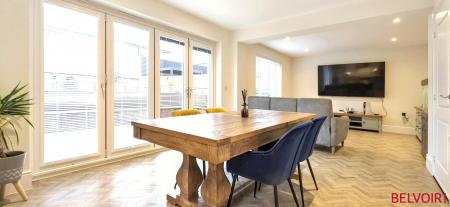 4 bedroom Detached house for sale in Rangemoor Crescent, Amington, Tamworth, B77