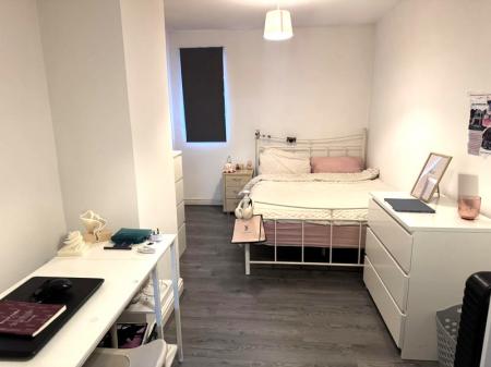 2 bedroom Flat to let in Hospital Street, Tamworth, B79