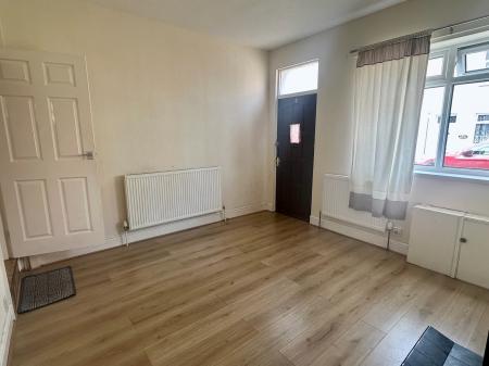 3 bedroom Terraced House to let in Cross Street, Kettlebrook, Tamworth, B77