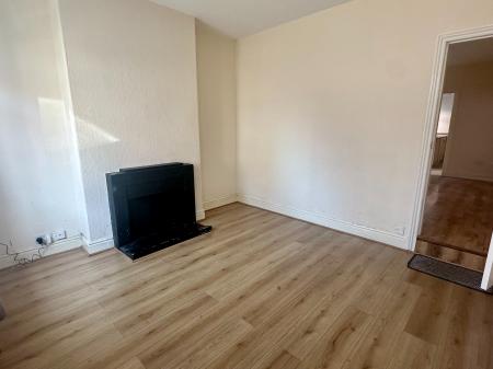 3 bedroom Terraced House to let in Cross Street, Kettlebrook, Tamworth, B77