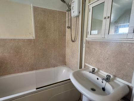 3 bedroom Terraced House to let in Cross Street, Kettlebrook, Tamworth, B77