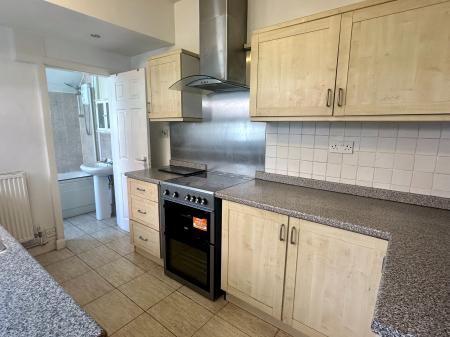 3 bedroom Terraced House to let in Cross Street, Kettlebrook, Tamworth, B77