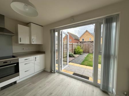 2 bedroom Semi-detached house to let in Longbourn Crescent, Tamworth, B78