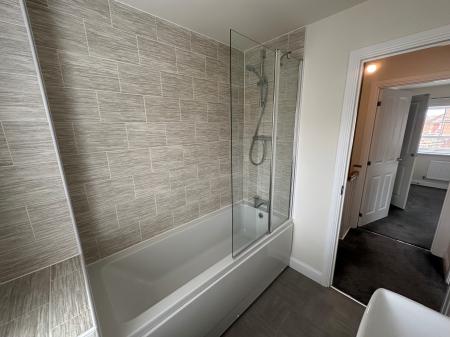 2 bedroom Semi-detached house to let in Longbourn Crescent, Tamworth, B78