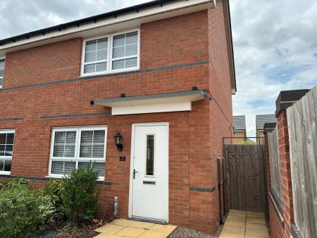 2 bedroom Semi-detached house to let in Longbourn Crescent, Tamworth, B78
