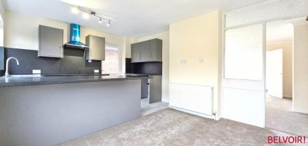 4 bedroom Detached house for sale in Willoughby Road, Tamworth, B79