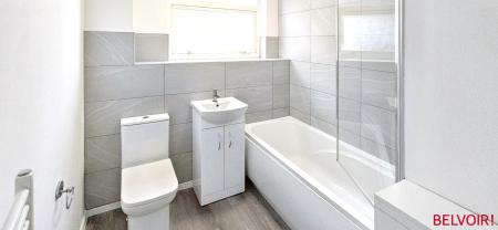 4 bedroom Detached house for sale in Willoughby Road, Tamworth, B79