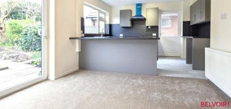 4 bedroom Detached house for sale in Willoughby Road, Tamworth, B79