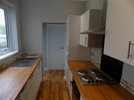 3 bedroom Terraced House to let in Meadow Street, Tamworth, B77