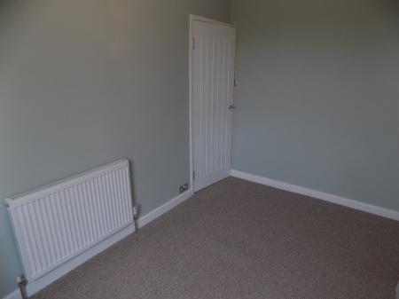 3 bedroom Terraced House to let in Meadow Street, Tamworth, B77