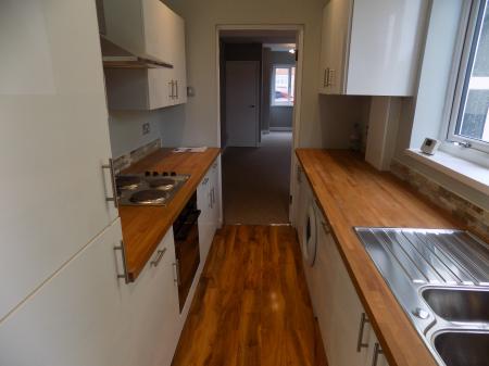 3 bedroom Terraced House to let in Meadow Street, Tamworth, B77