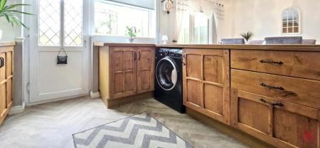 3 bedroom Semi-detached house for sale in Launceston Close, Tamworth, B77