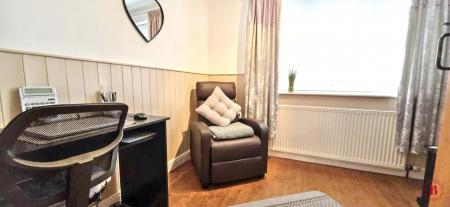 3 bedroom Semi-detached house for sale in Launceston Close, Tamworth, B77