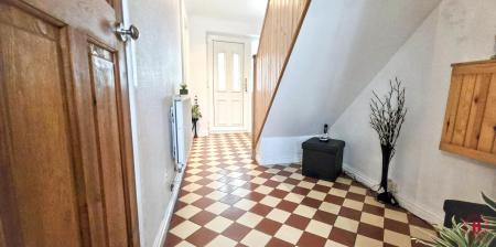 3 bedroom Semi-detached house for sale in Launceston Close, Tamworth, B77