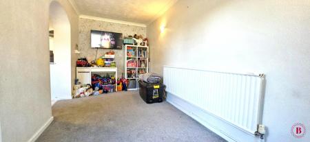3 bedroom Semi-detached house for sale in Hayworth Close, Tamworth, B79