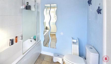 3 bedroom Semi-detached house for sale in Hayworth Close, Tamworth, B79