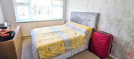 3 bedroom Semi-detached house for sale in Hayworth Close, Tamworth, B79