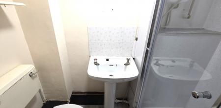 3 bedroom Detached house to let in Station Street, Atherstone, CV9