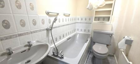 3 bedroom Detached house to let in Station Street, Atherstone, CV9