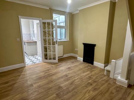 3 bedroom Terraced House to let in Wood Street, Wood End, Atherstone, CV9