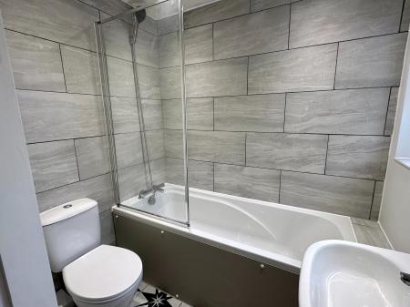 3 bedroom Terraced House to let in Wood Street, Wood End, Atherstone, CV9