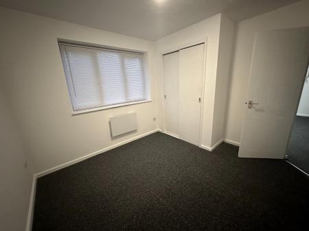 1 bedroom Flat to let in Spinney Close, Tamworth, B78