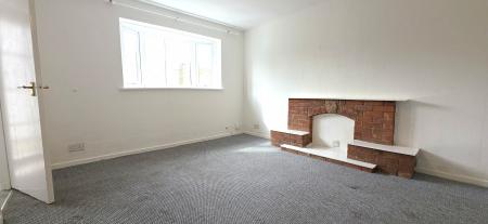 3 bedroom Semi-detached house to let in Lowerpark, Tamworth, B77