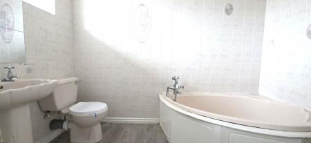 3 bedroom Semi-detached house to let in Lowerpark, Tamworth, B77