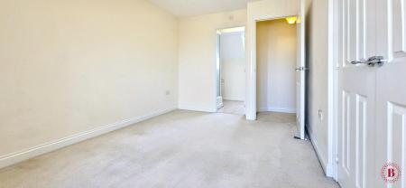 3 bedroom Town house for sale in Thompson Avenue, Tamworth, B77