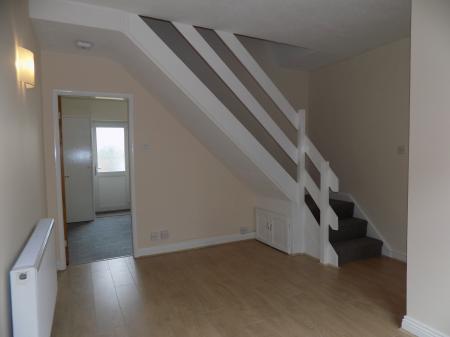 2 bedroom Terraced House to let in East View, Tamworth, B77