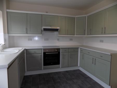 2 bedroom Terraced House to let in East View, Tamworth, B77