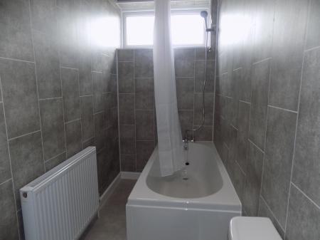 2 bedroom Terraced House to let in East View, Tamworth, B77