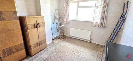 3 bedroom Terraced House for sale in South View, Kingsbury, B78