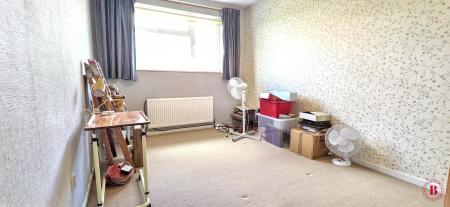 3 bedroom Terraced House for sale in South View, Kingsbury, B78