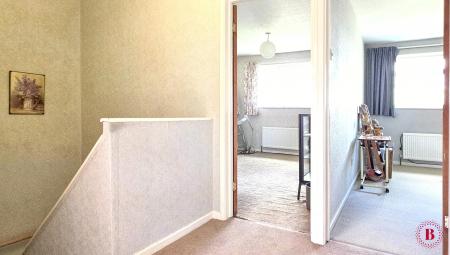 3 bedroom Terraced House for sale in South View, Kingsbury, B78